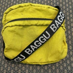 BAGGU Chartreuse Fanny Pack with White Lettering Strap GUC